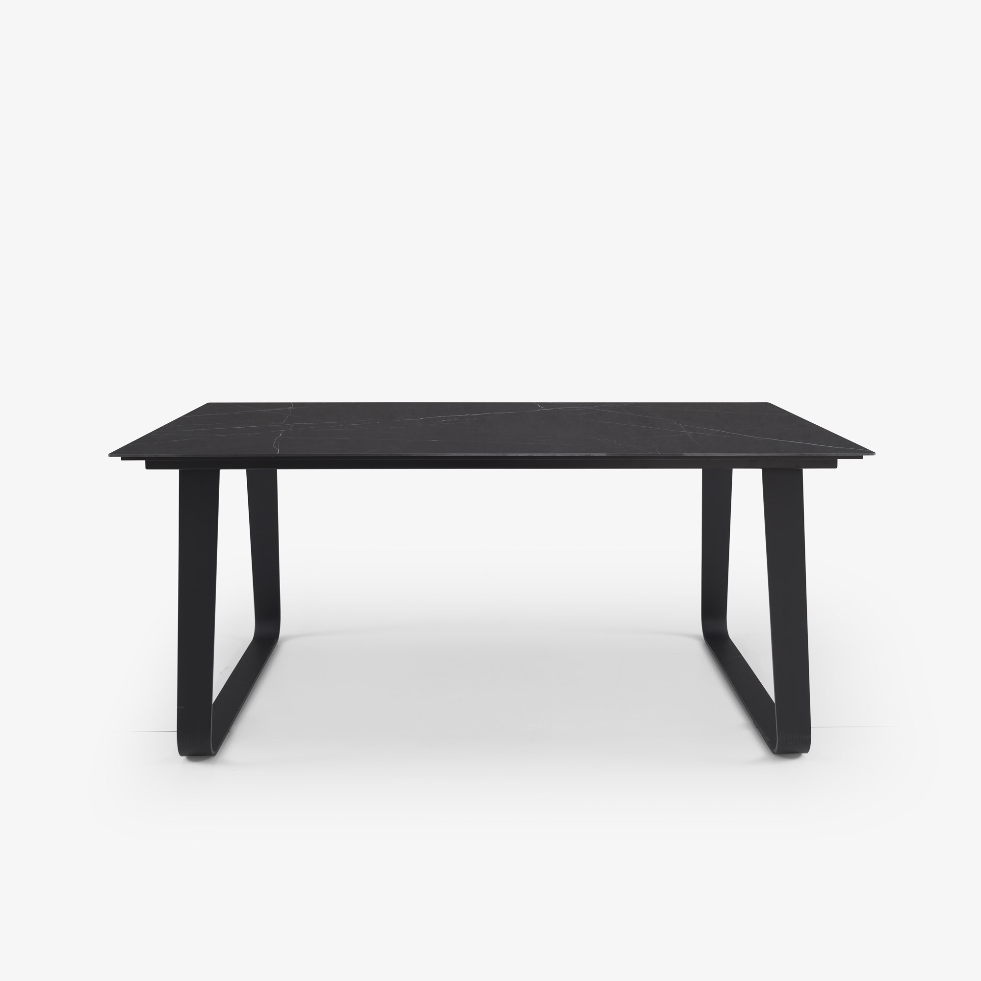 Image Dining table black lacquered base  1
