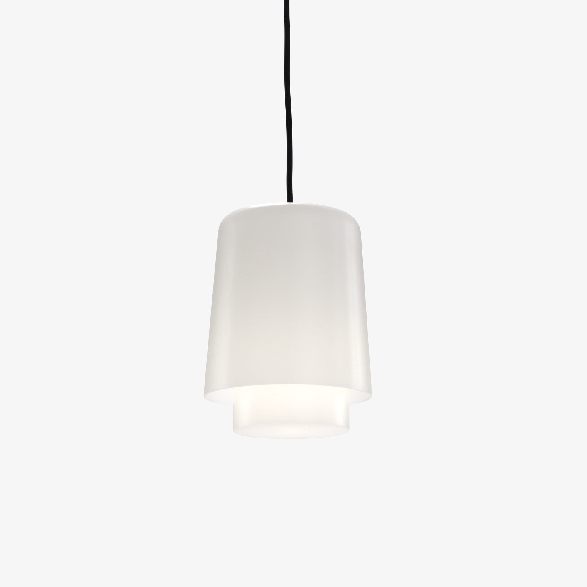 Image Suspension / baladeuse / lampe a poser indoor / outdoor  2