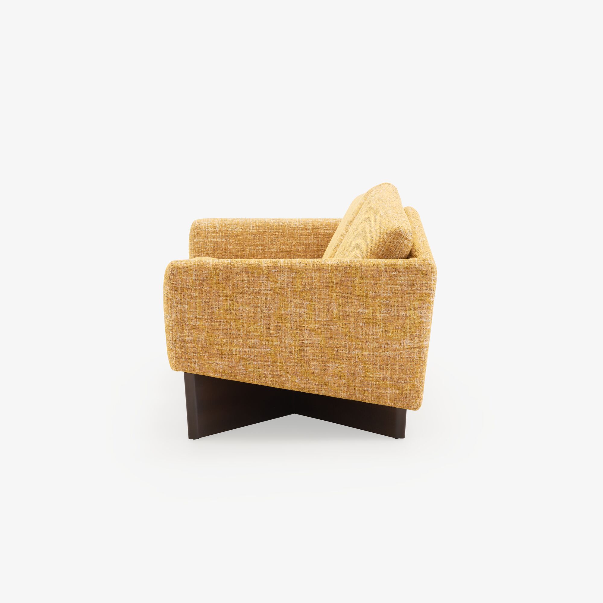 Image Medium settee   4