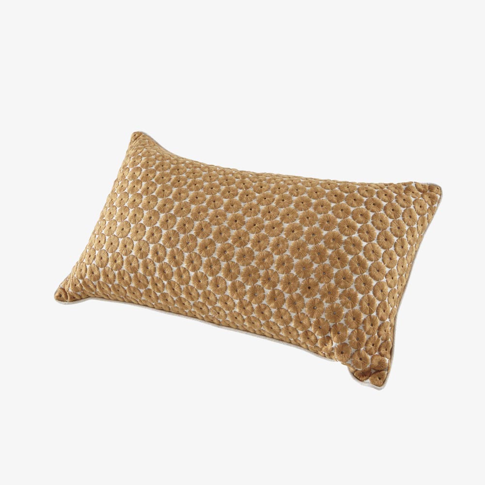 Image Cushion embroidery - dorée  1