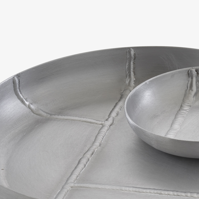 Image Set of 2 dishes brushed aluminium  3