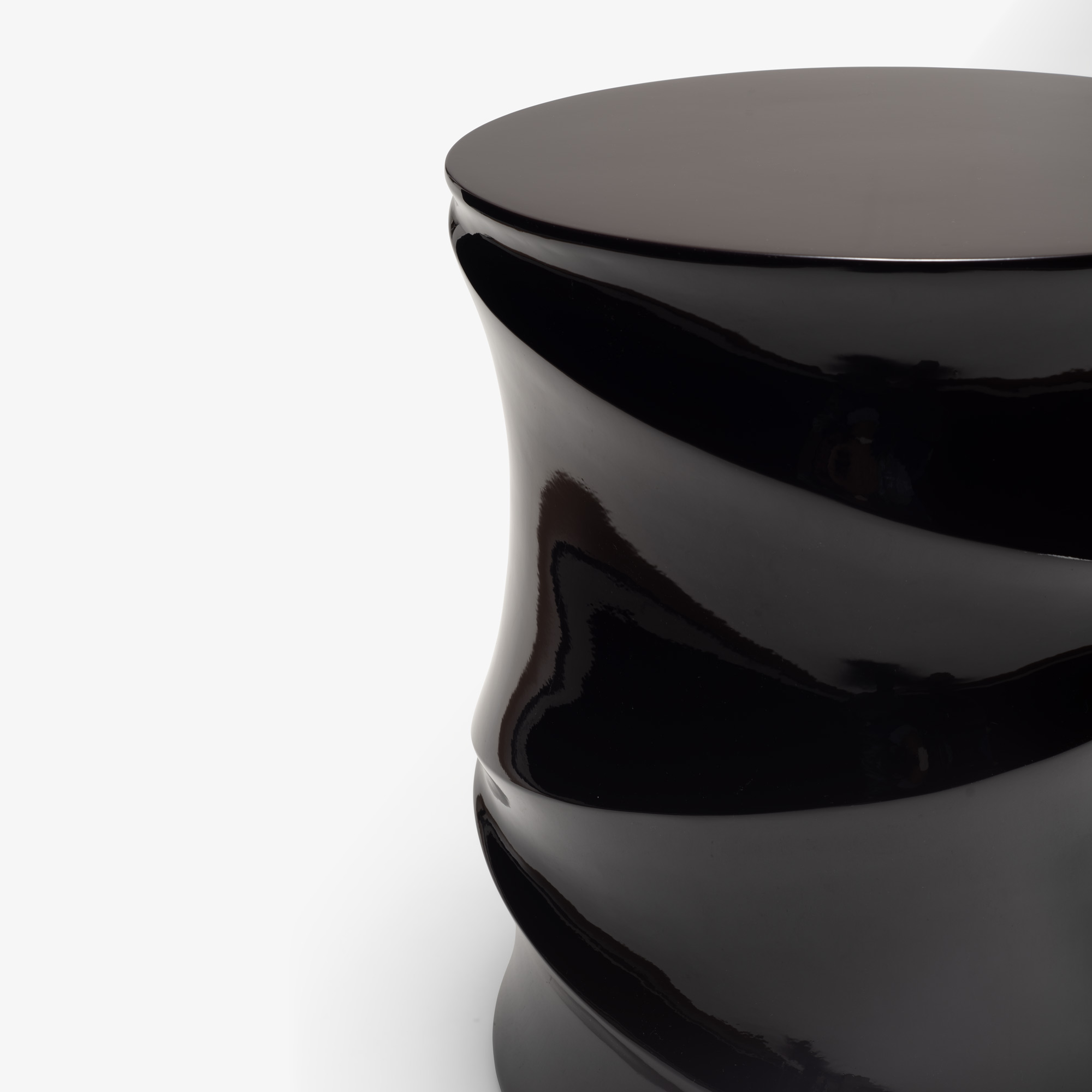 Image Table d'appoint rouge noir  4